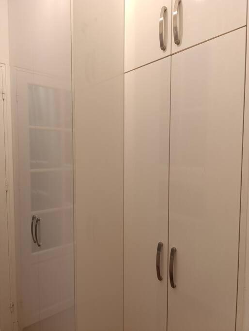 Flat 31m2 Near Pompidou Center, Marais, Les Halles, Mobility Lease Only Appartement Parijs
