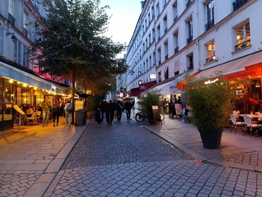 Flat 31m2 Near Pompidou Center, Marais, Les Halles, Mobility Lease Only Appartement