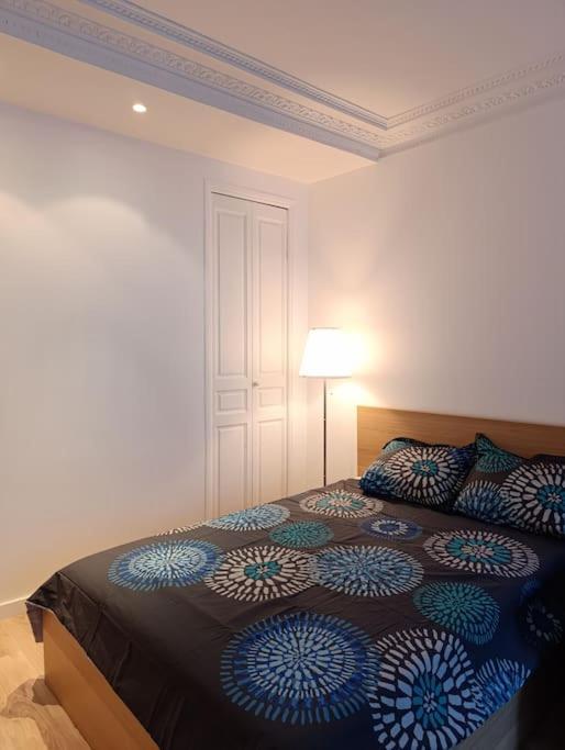 Flat 31m2 Near Pompidou Center, Marais, Les Halles, Mobility Lease Only Parijs