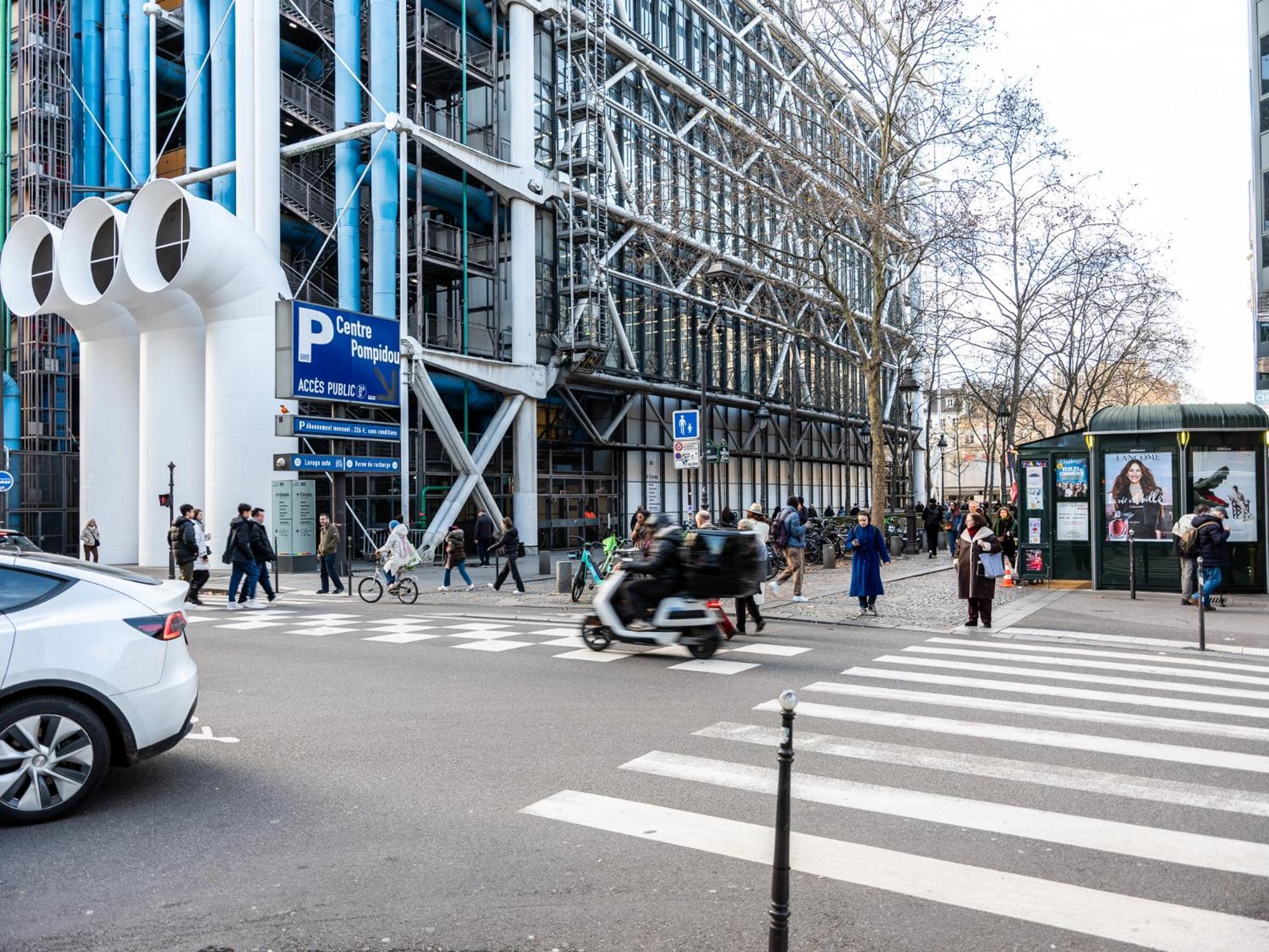 Flat 31m2 Near Pompidou Center, Marais, Les Halles, Mobility Lease Only * Parijs
