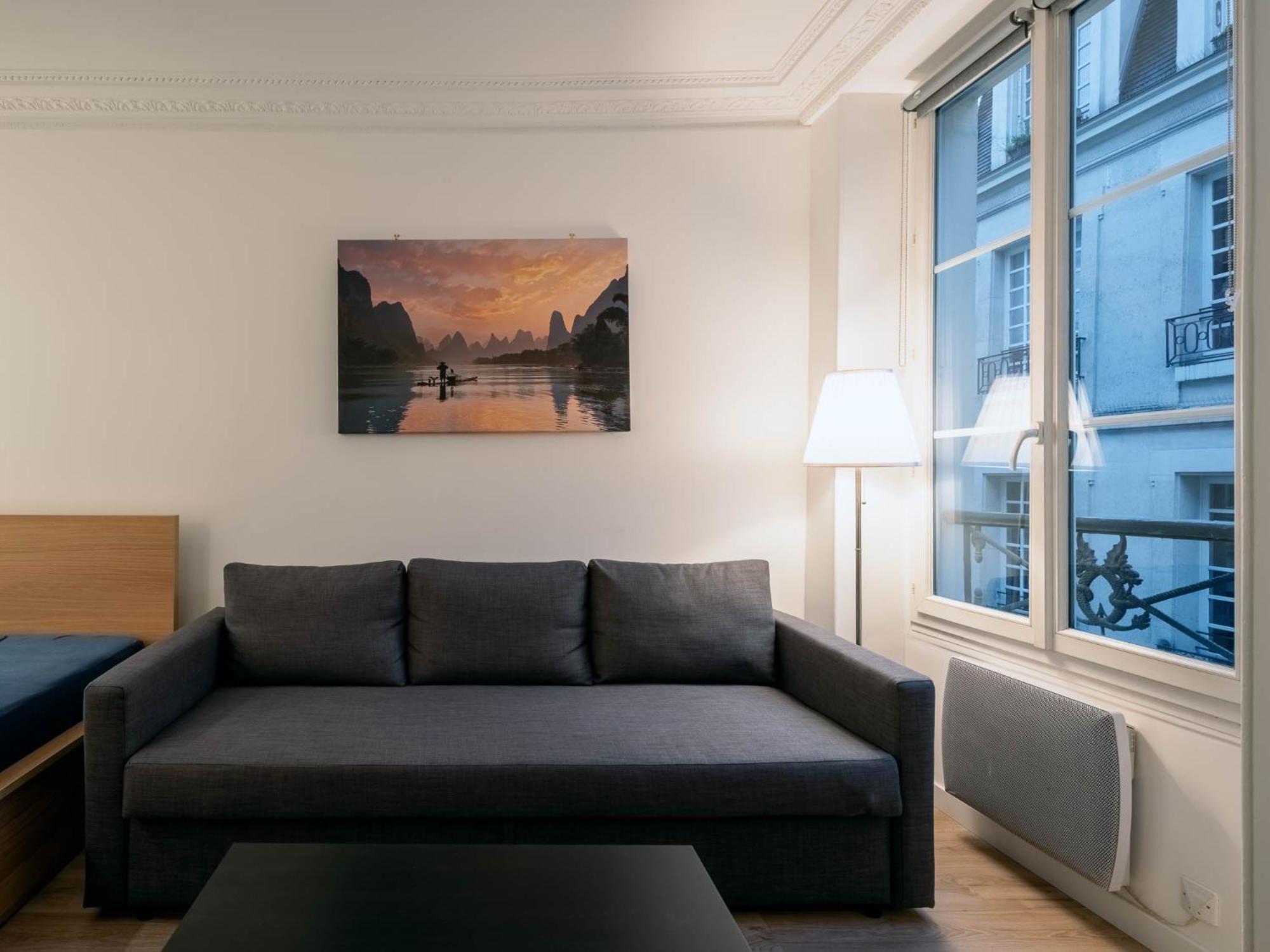 Appartement Flat 31m2 Near Pompidou Center, Marais, Les Halles, Mobility Lease Only Parijs