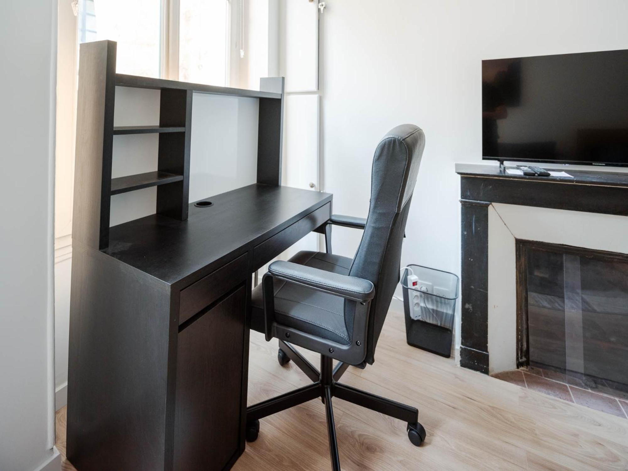 Appartement Flat 31m2 Near Pompidou Center, Marais, Les Halles, Mobility Lease Only Parijs